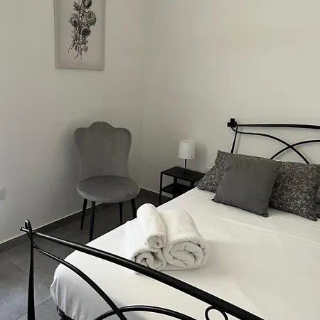 فندق مبيت وإفطار Casa Manfredi